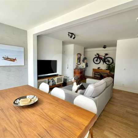 Apartamento à venda com 3 quartos, sendo 2 suítes,  em Chácara Santo Antônio, São Paulo, SP