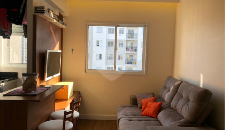 Apartamento à venda com 2 quartos em Parque Reboucas, São Paulo, SP