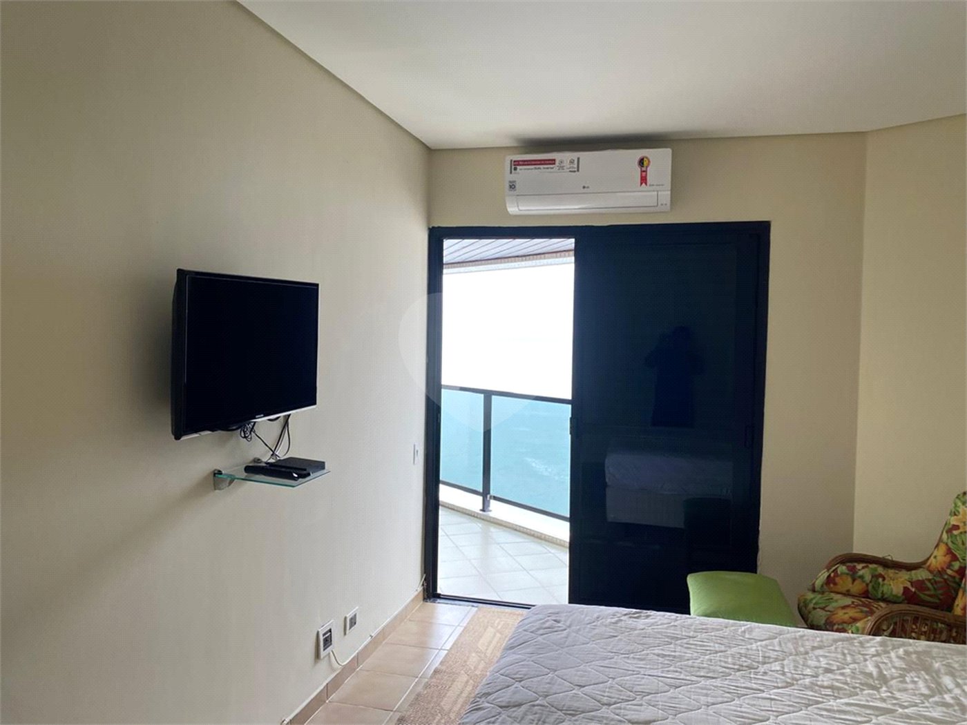 Apartamento à venda com 4 suítes em Jardim Astúrias, Guarujá, SP