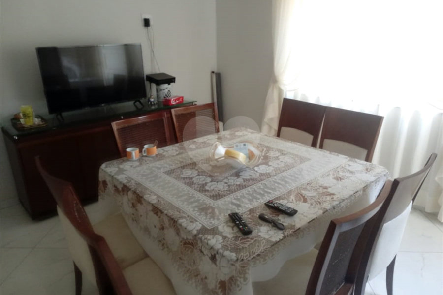 Sobrado à venda com 2 quartos em Vila Guilherme, São Paulo, SP