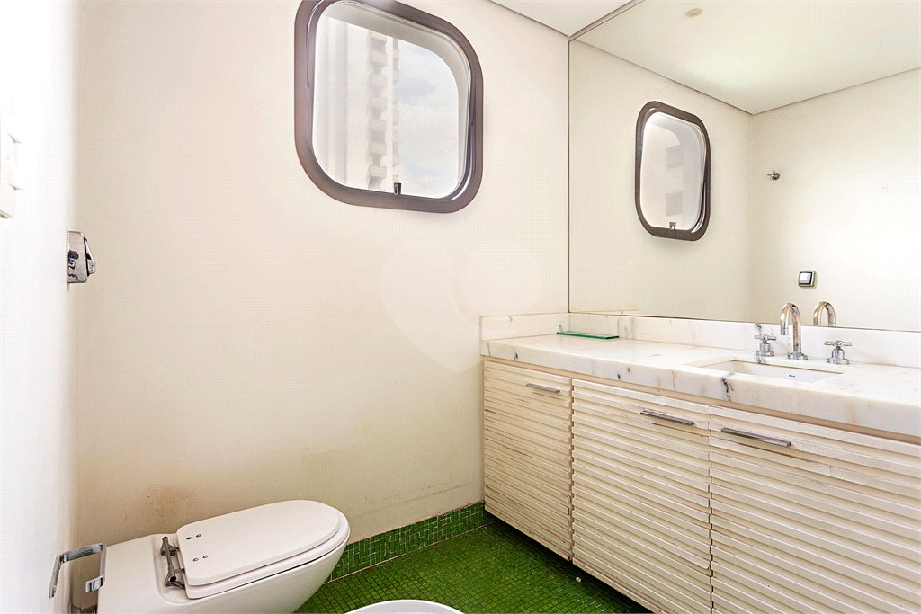 Apartamento à venda com 4 suítes em Campo Belo, São Paulo, SP