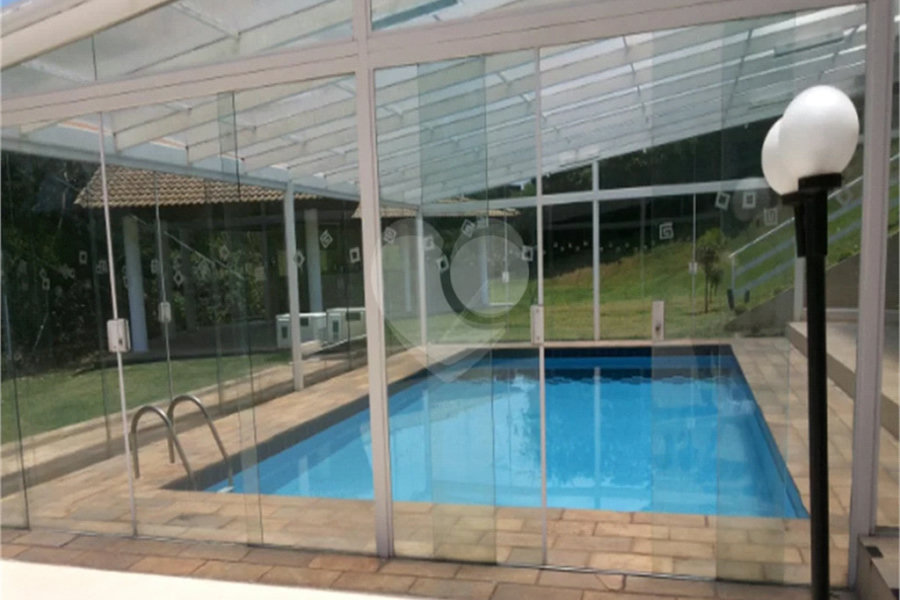 Casa à venda com 4 suítes no condomínio Suíça da Cantareira, Mairiporã - SP