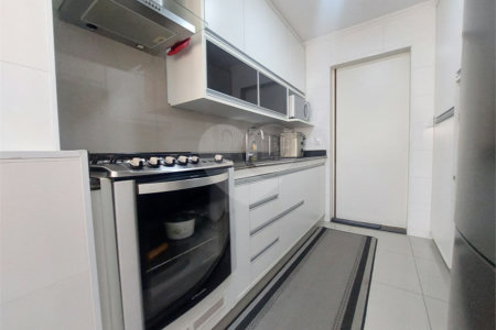 Apartamento à venda com 3 quartos, sendo 1 suíte, em Lapa, São Paulo, SP