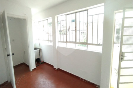 Casa de Vila à venda ou para alugar com 3 quartos em Jardim do Colégio (zona Norte), São Paulo, SP
