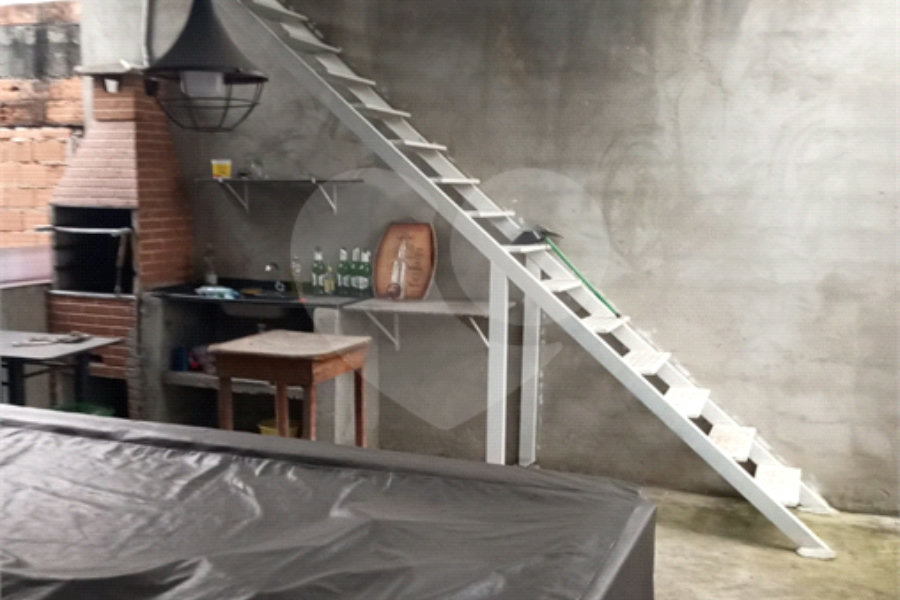 Sobrado à venda com 6 quartos, sendo 2 suítes, em Jardim Felicidade, São Paulo, SP