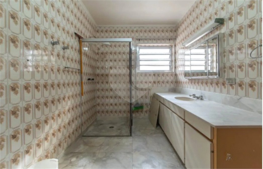 Casa à venda com 5 quartos, sendo 3 suítes, em Vila Santo Estéfano, São Paulo, SP
