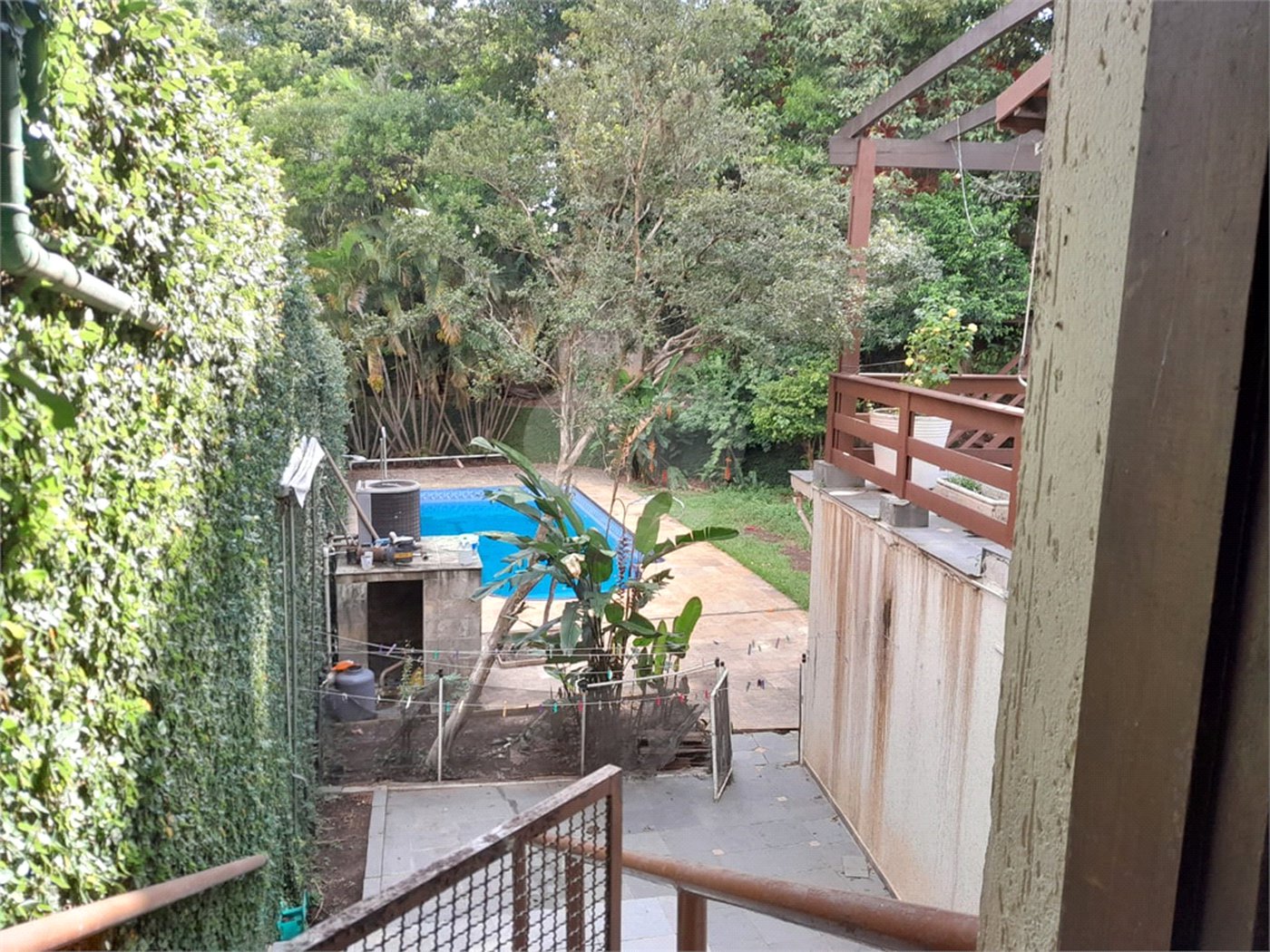 Sobrado à venda com 6 quartos, sendo 3 suítes, em Rolinópolis, São Paulo, SP