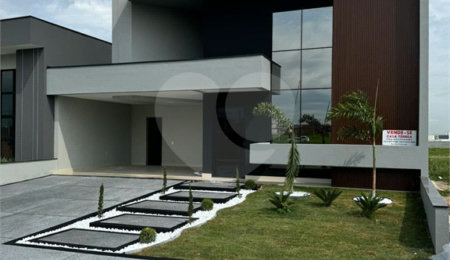 Casa à venda com 3 suítes no condomínio Jardim Residencial Dona Maria Candida, Indaiatuba - SP