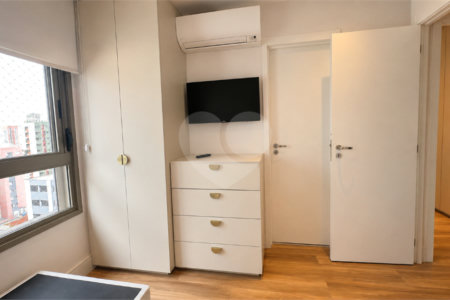 Apartamento à venda com 3 suítes em Indianópolis, São Paulo, SP