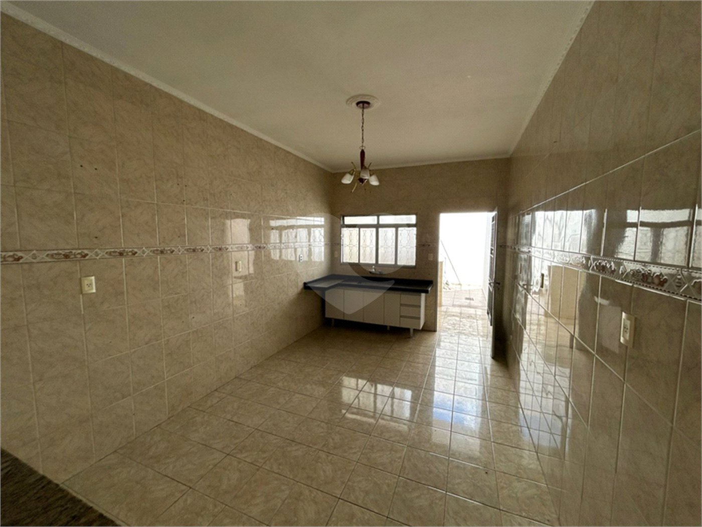 Casa à venda com 2 quartos em Vila Carvalho, Sorocaba, SP