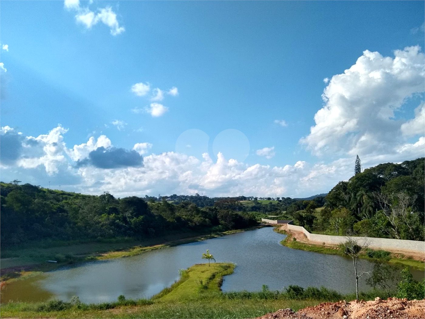 Terreno à venda em Laranja Azeda, Atibaia, SP