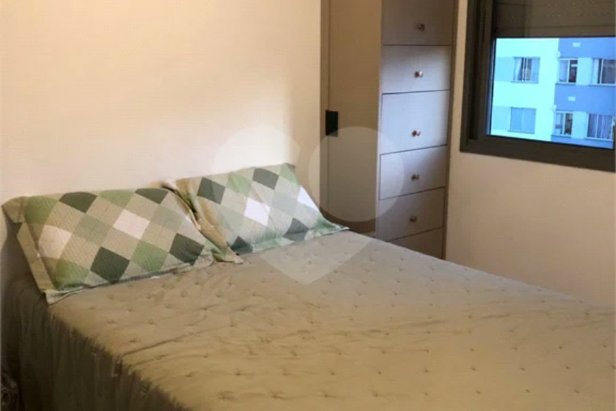 Apartamento à venda com 3 quartos, sendo 1 suíte, em Santo Amaro, São Paulo, SP