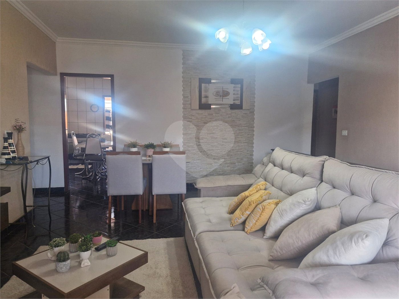 Casa à venda com 4 quartos, sendo 1 suíte, em Jardim Planalto, Salto, SP
