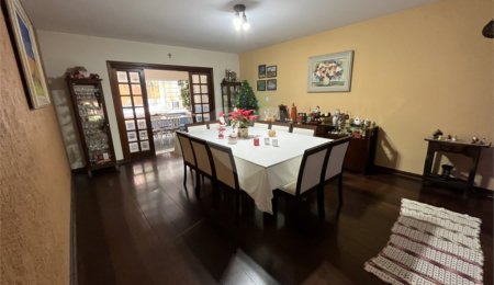 Sobrado à venda com 5 quartos, sendo 4 suítes,  em Tremembé, São Paulo, SP