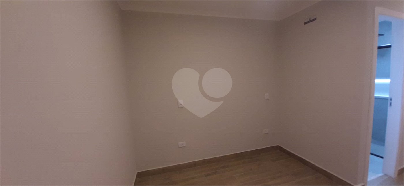 Sobrado à venda com 3 quartos, sendo 1 suíte, em Vila Guilherme, São Paulo, SP