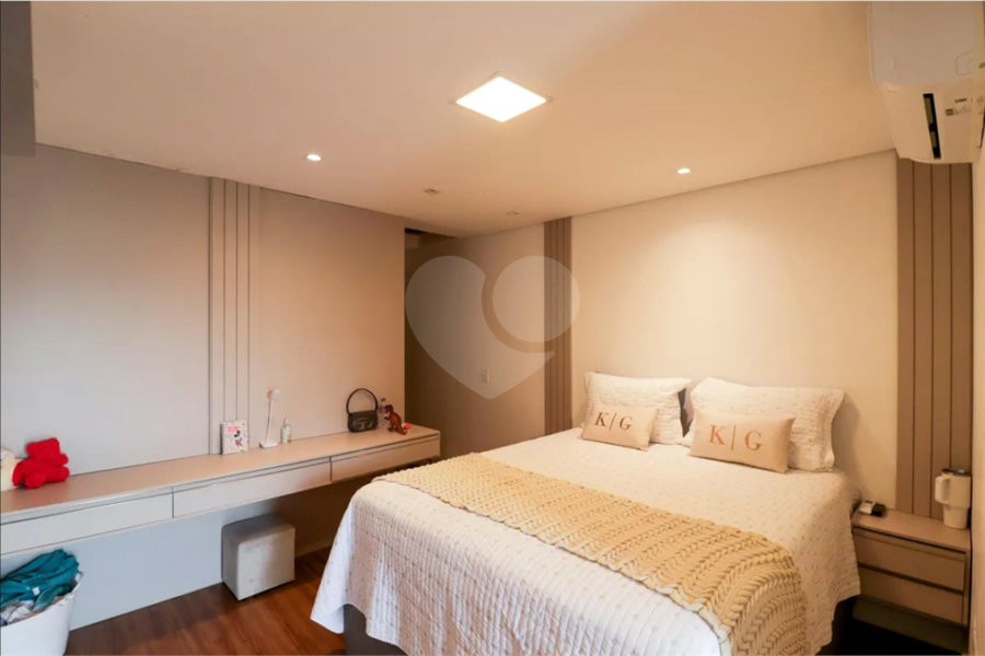 Casa à venda com 3 quartos, sendo 1 suíte, no condomínio Smile View, São Paulo - SP
