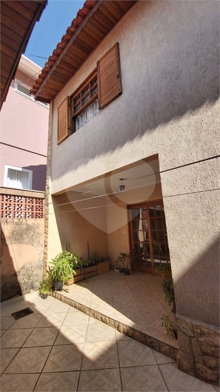 Sobrado à venda com 7 quartos, sendo 2 suítes, em Jardim Marajoara, São Paulo, SP