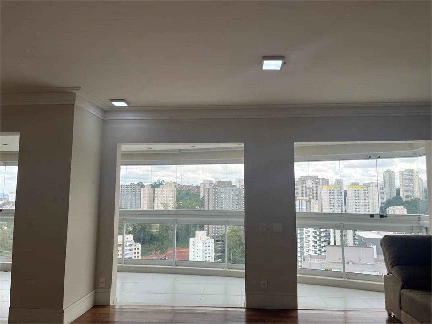 Apartamento à venda com 3 suítes em Vila Andrade, São Paulo, SP