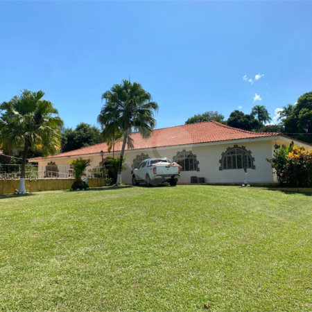 Casa à venda com 4 quartos, sendo 2 suítes,  em Dois Córregos, Piracicaba, SP