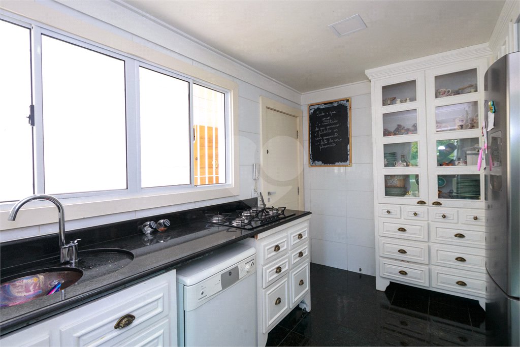 Casa à venda com 4 suítes no condomínio Bellagio, São Paulo - SP