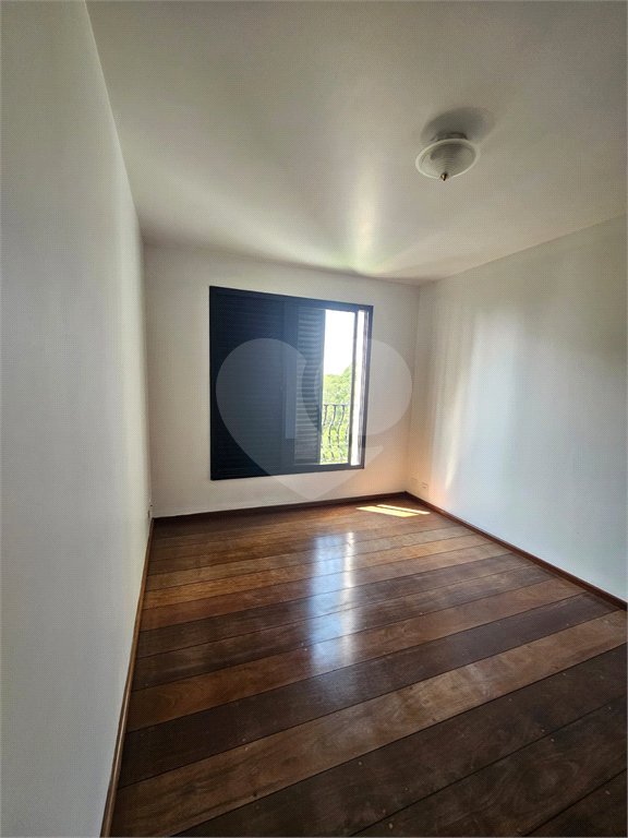 Apartamento à venda com 4 quartos, sendo 2 suítes,  em Jardim Parque Morumbi, São Paulo, SP