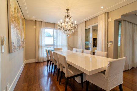 Apartamento à venda com 4 suítes em Campo Belo, São Paulo, SP