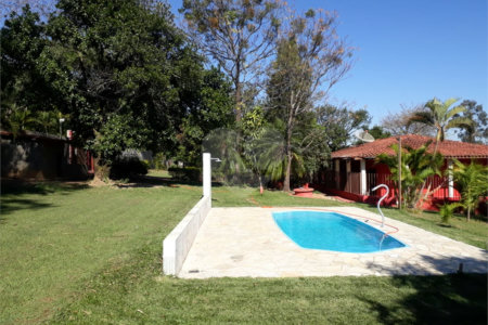 Chácara à venda com 3 quartos no Centro, Monte Mor, SP
