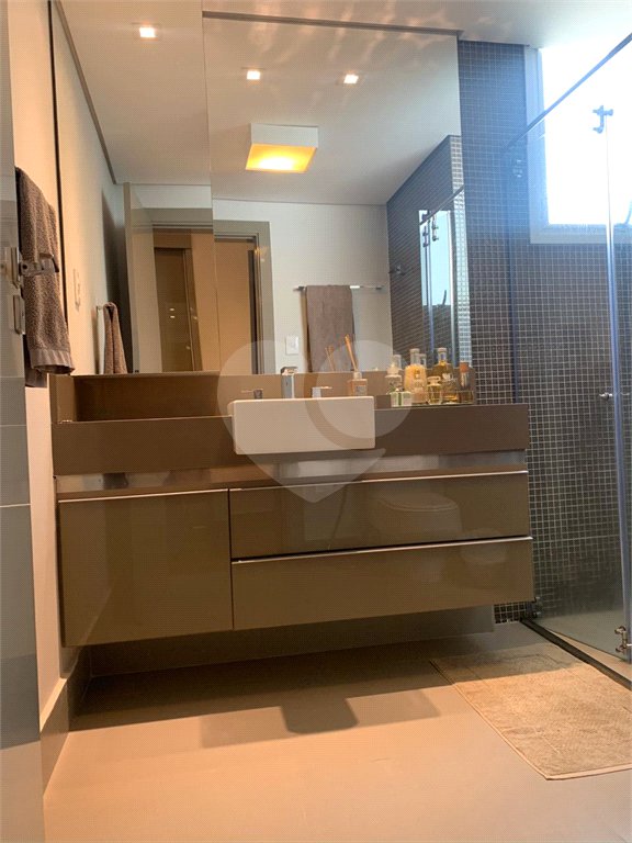 Apartamento à venda com 3 quartos, sendo 2 suítes, em Higienópolis, São Paulo, SP