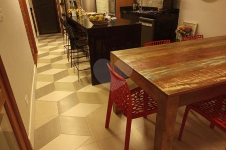 Casa à venda com 3 quartos, sendo 1 suíte,  em Vila Monumento, São Paulo, SP