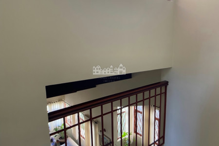 Casa à venda com 3 quartos, sendo 1 suíte, com vista deslumbrante em Recreio Maristela, Atibaia