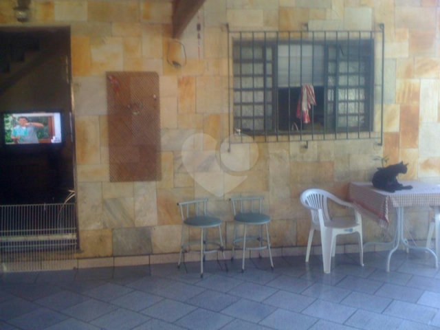 Sobrado à venda com 4 quartos, sendo 1 suíte,  em Jardim Peri, São Paulo, SP