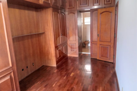 Apartamento à venda com 4 quartos, sendo 1 suíte, em Tijuca, Rio de Janeiro, RJ