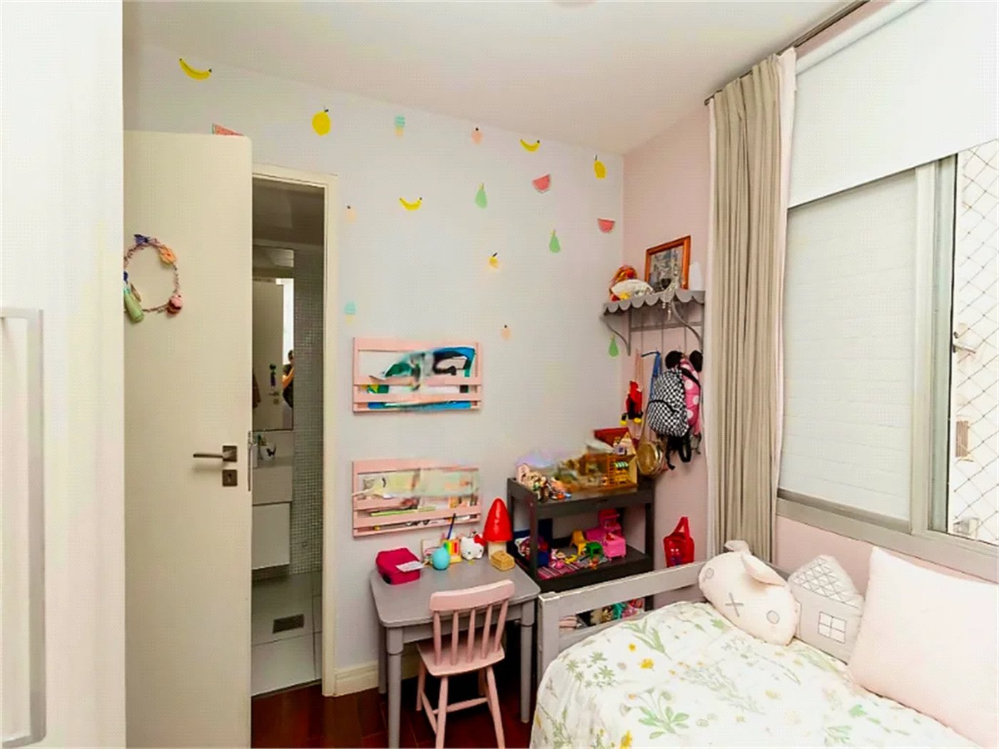 Apartamento à venda com 3 quartos, sendo 2 suítes, em Pinheiros, São Paulo, SP