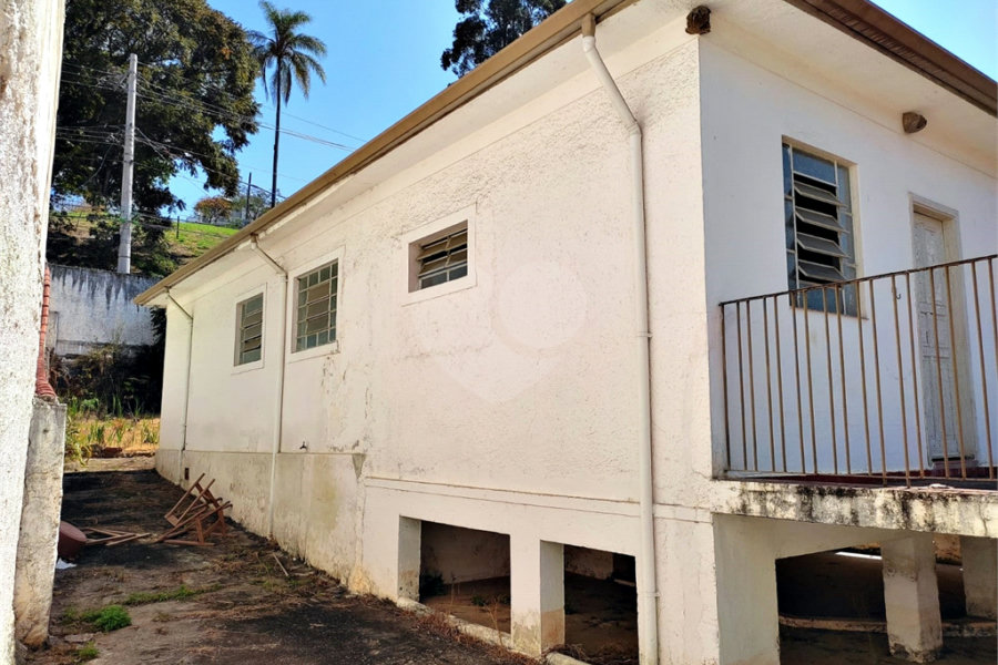 Casa Térrea à venda com 3 quartos em Horto, São Paulo, SP