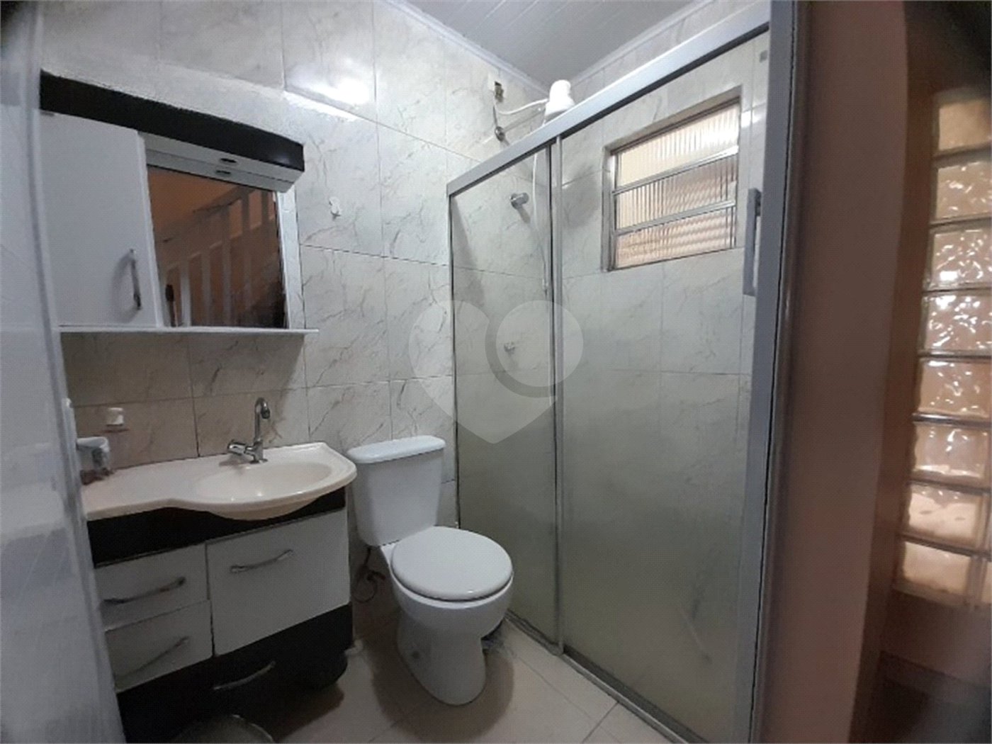 Sobrado à venda com 3 quartos, sendo 1 suíte,  em Saúde, São Paulo, SP