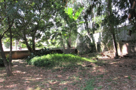Terreno à venda com 1 quarto, sendo 3 suítes, em Granja Julieta, São Paulo, SP