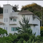 Casa à venda com 4 suítes no condomínio Monte Samkhya, Serra Negra - SP