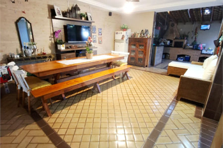 Casa à venda com 3 quartos, sendo 1 suíte, em Jardim São Luiz, Ribeirão Preto, SP