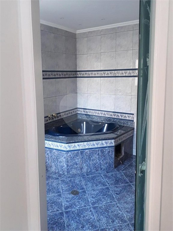 Sobrado à venda com 4 quartos, sendo 3 suítes, em Vila Mazzei, São Paulo, SP