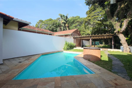Terreno à venda com 1 suíte em Interlagos, São Paulo, SP