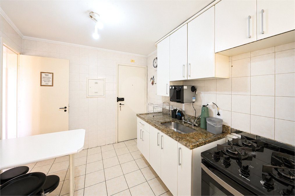 Apartamento à venda com 3 quartos, sendo 1 suíte,  em Chácara Inglesa, São Paulo, SP