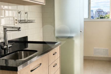 Apartamento à venda com 3 quartos, sendo 1 suíte, em Vila Pompéia, São Paulo, SP