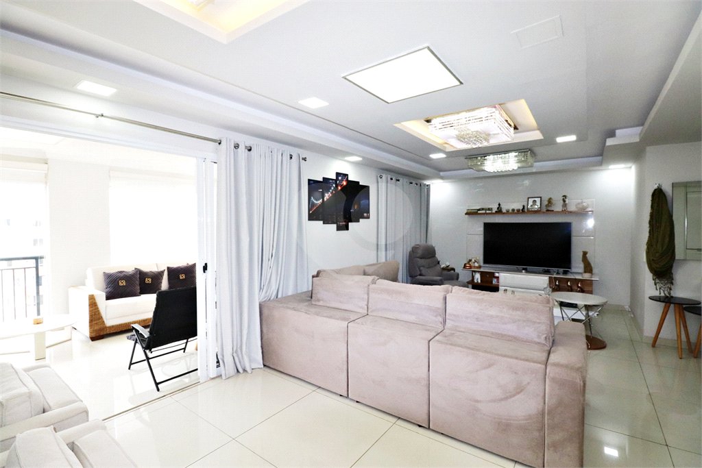 Apartamento à venda com 3 suítes em Santana, São Paulo, SP
