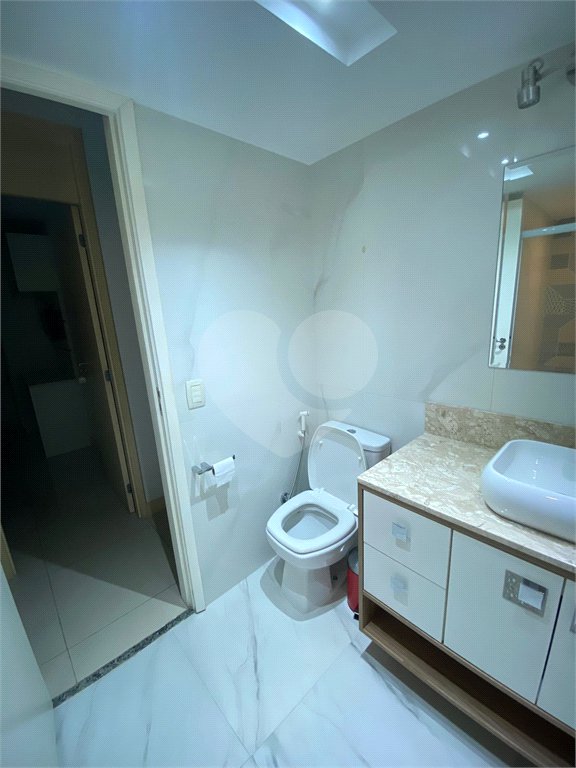 Apartamento à venda com 3 quartos, sendo 1 suíte, em Campo Grande, Rio de Janeiro, RJ