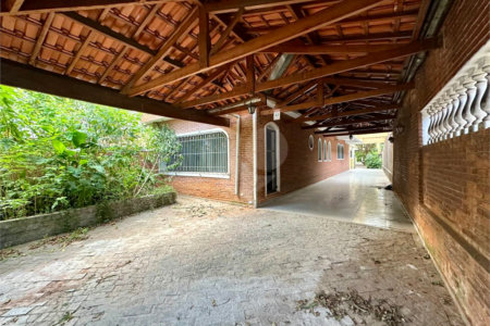 Sobrado à venda com 3 suítes em Santa Teresinha, São Paulo, SP