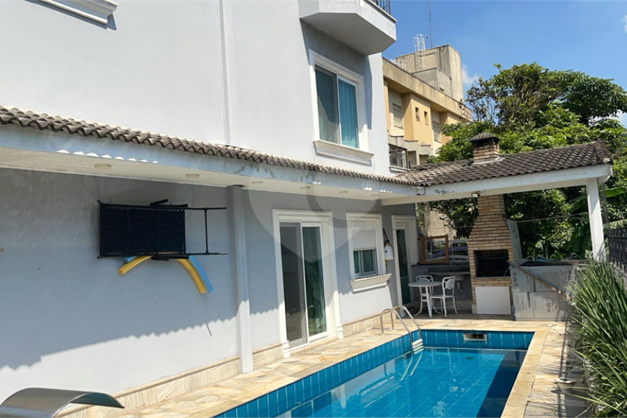Casa à venda com 3 suítes no condomínio Quinta de Santo Antônio, São Paulo - SP