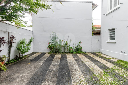 Casa à venda com 3 quartos, sendo 1 suíte, em Jardim Paulista, São Paulo, SP