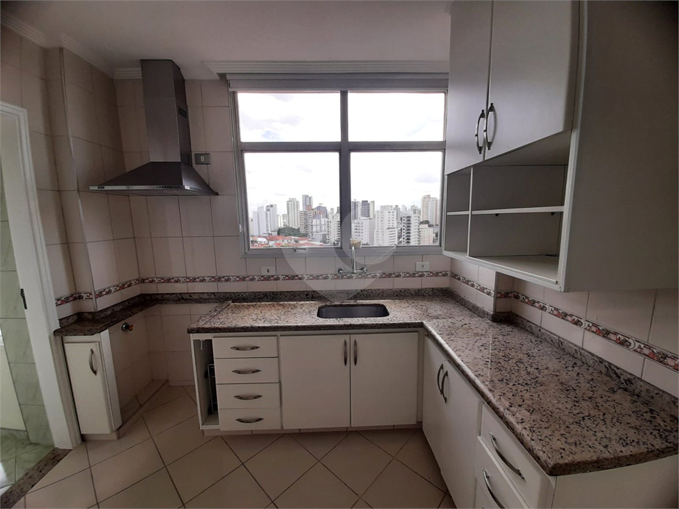 Apartamento à venda com 3 quartos, sendo 1 suíte, em Santana, São Paulo, SP