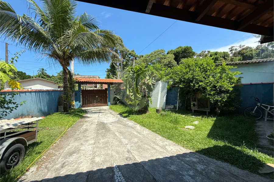 Casa à venda com 4 quartos, sendo 1 suíte,  em Costa do Sol, Bertioga, SP