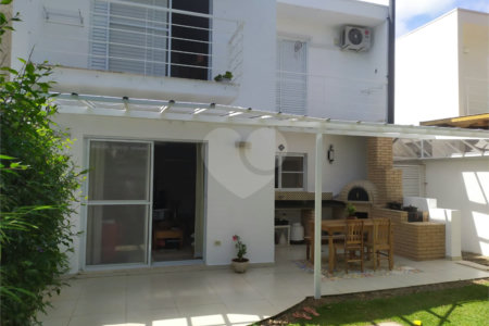 Sobrado à venda com 3 quartos, sendo 1 suíte, em Jardim do Lago, Atibaia, SP